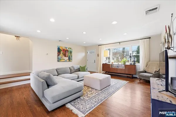 $699,000 | 666 Park Road, Morris Plains, NJ 07950