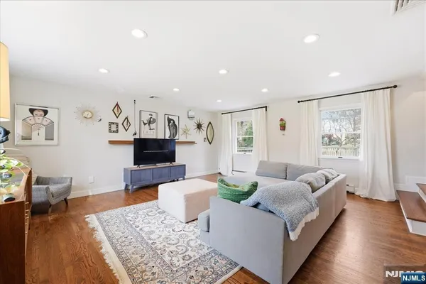 $699,000 | 666 Park Road, Morris Plains, NJ 07950