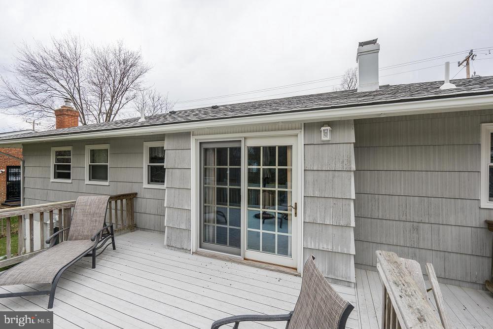 606 Kingsley Road Southwest Vienna, VA 22180 - Photo 39 of 45