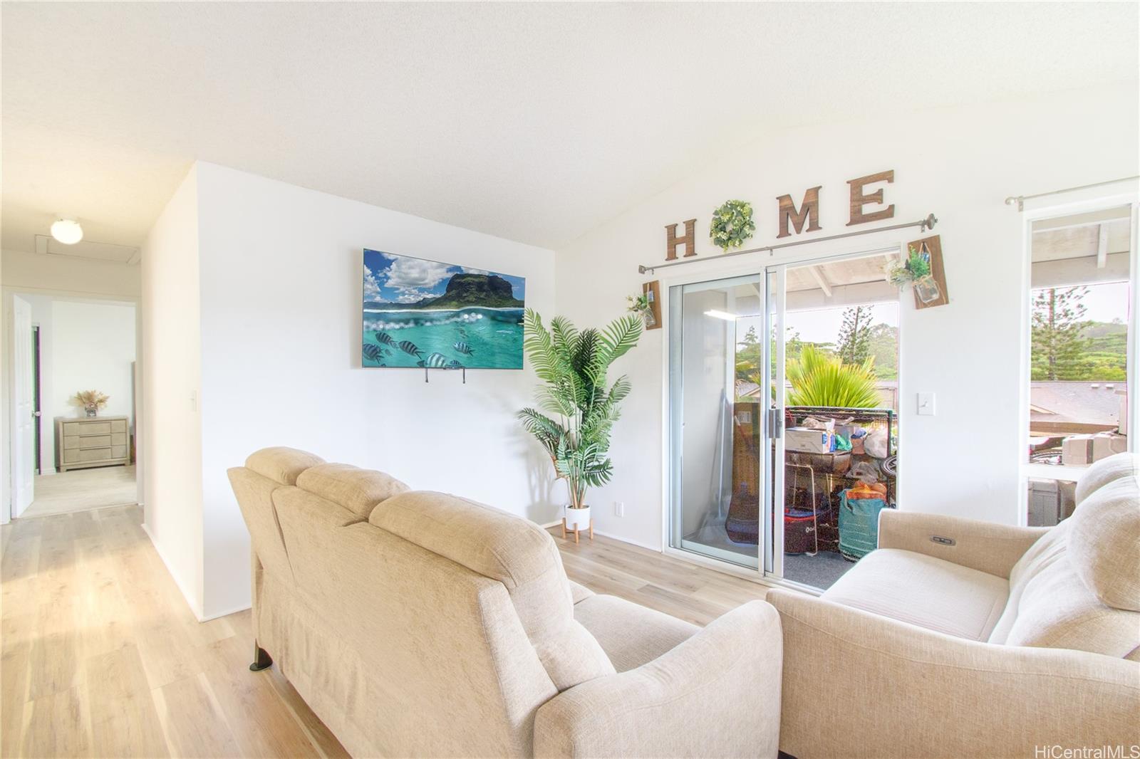 95-510 Wikao Street, Unit B202 Mililani, HI 96789 - Photo 3 of 23