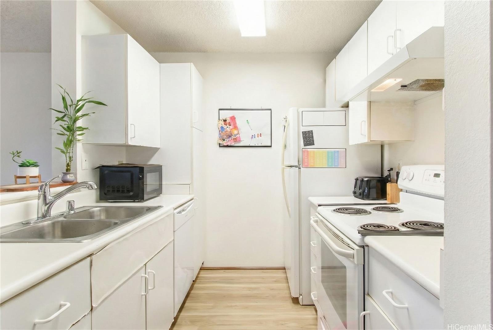 95-510 Wikao Street, Unit B202 Mililani, HI 96789 - Photo 5 of 23