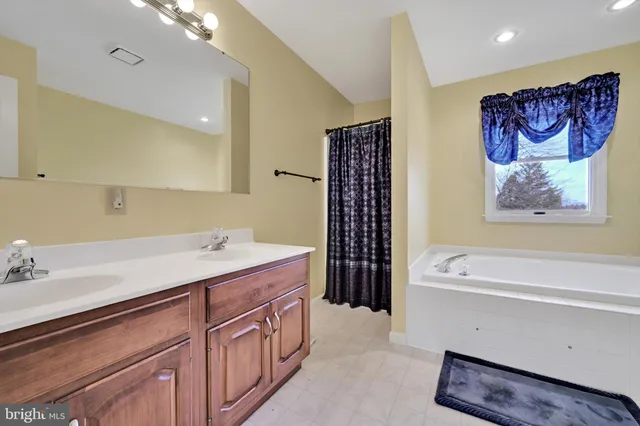 $459,900 | 2701 Huyett Drive, Sinking Spring, PA 19608