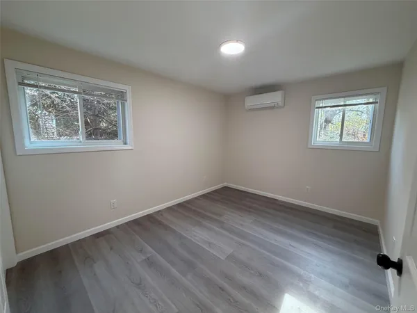 $4,000 | 14 Cornwall Lane, Port Washington, NY 11050