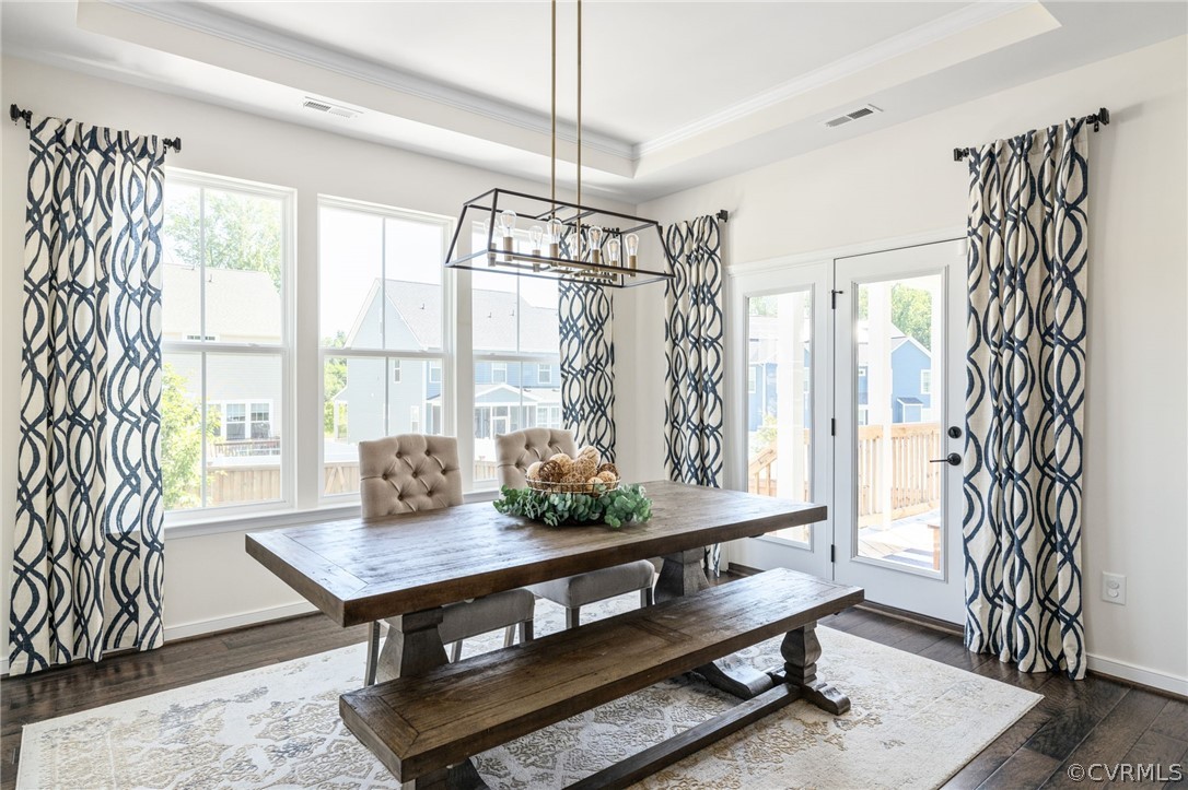 10946 Pointer Holly Path Glen Allen, VA 23059 - Photo 17 of 48 a view of a livingroom with furniture and window