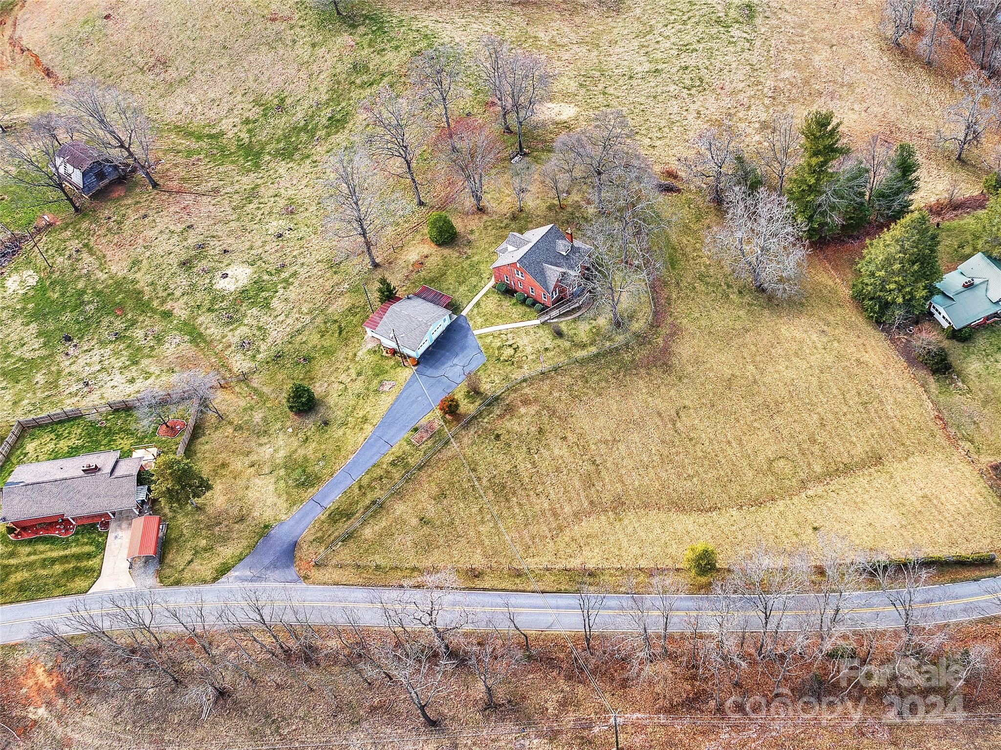 704 Mulberry Street Clyde, NC 28721 - Photo 32 of 36 a view of entryway