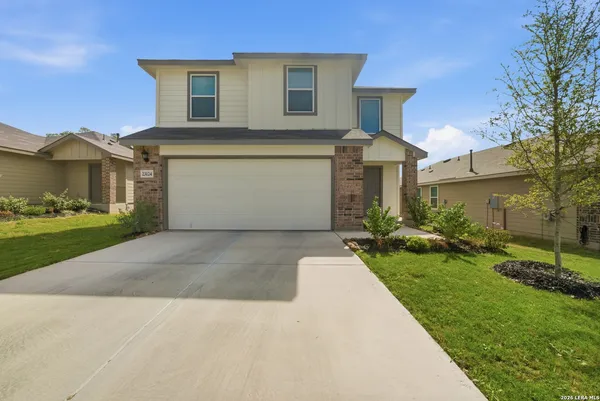 $2,000 | 23124 Double Bogey, San Antonio, TX 78261