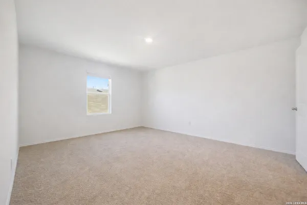 $2,000 | 23124 Double Bogey, San Antonio, TX 78261