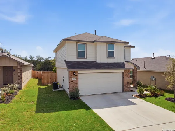 $2,000 | 23124 Double Bogey, San Antonio, TX 78261