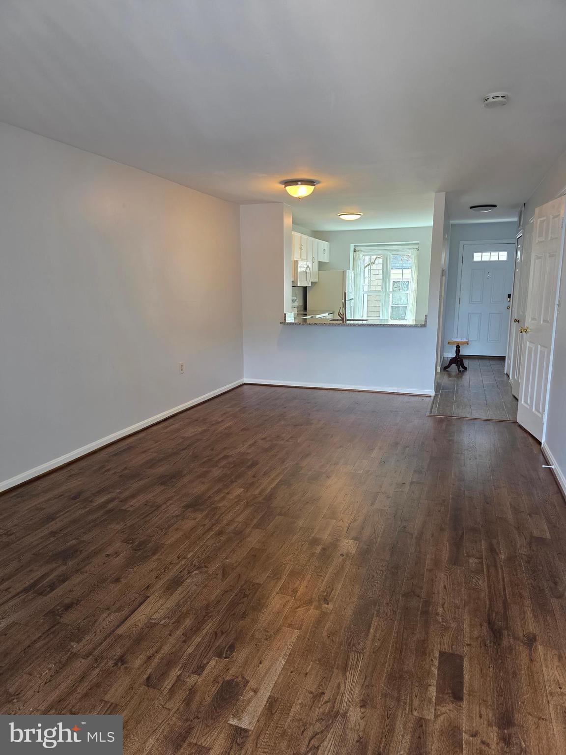 3928 9th Road South Arlington, VA 22204 - Photo 9 of 28 Gallery Image 9