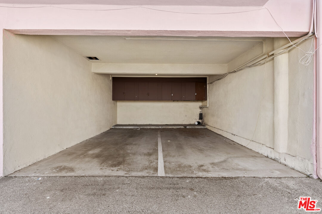 7825 West Manchester Avenue, Unit 6 Playa del Rey, CA 90293 - Photo 10 of 11 a view of a garage