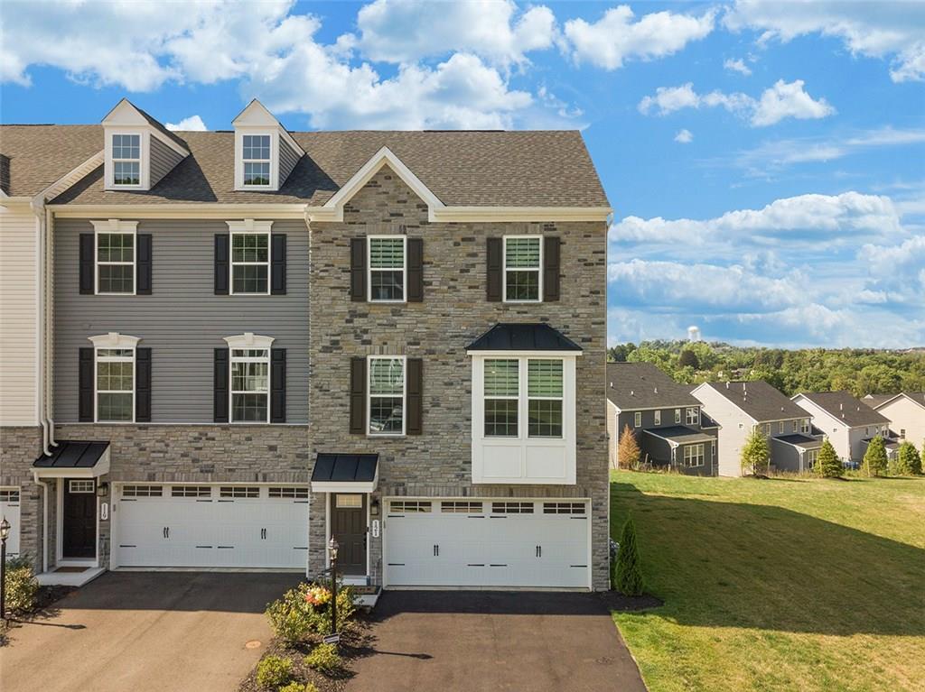 121 Cole Drive McKees Rocks, PA 15136 - Photo 1 of 24