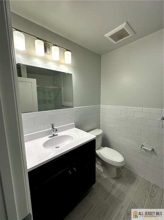 4204 Hana Road Edison, NJ 08817 - Photo 39 of 48 Gallery Image 39