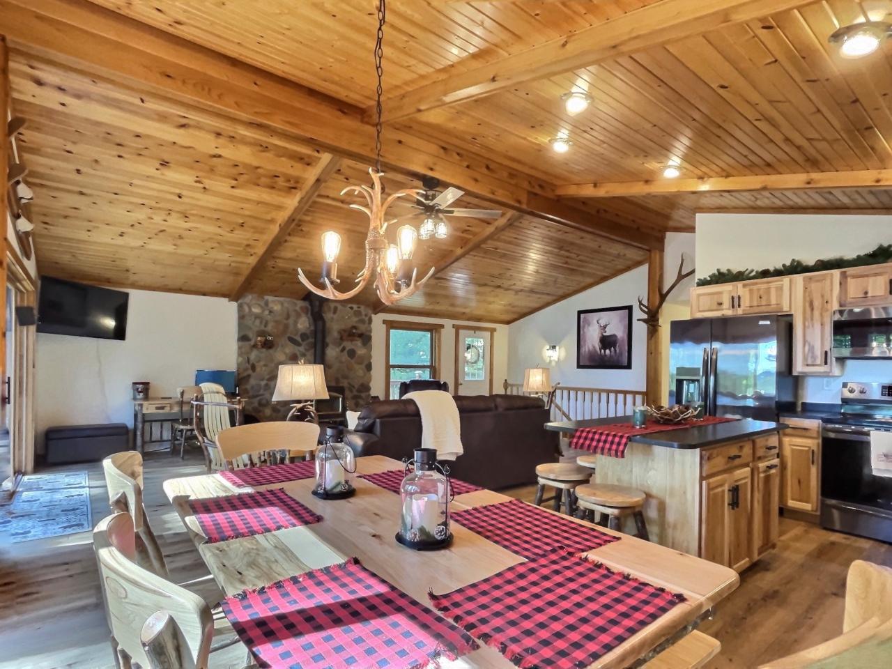 7614 Prairie Road Eagle River, WI 54521 - Photo 7 of 32 Gallery Image 7