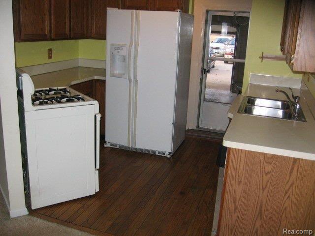 3488 Farnsworth Road Lapeer, MI 48446 - Photo 3 of 8 Kitchen