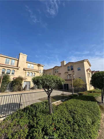 $3,800 | 132 North 3rd Street, Unit A, Alhambra, CA 91801