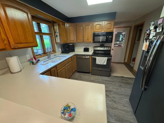 $289,900 | 209 Burr Oak Drive, Albert Lea, MN 56007