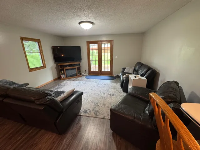 $289,900 | 209 Burr Oak Drive, Albert Lea, MN 56007