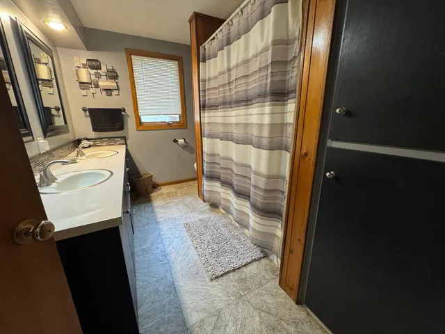 $289,900 | 209 Burr Oak Drive, Albert Lea, MN 56007