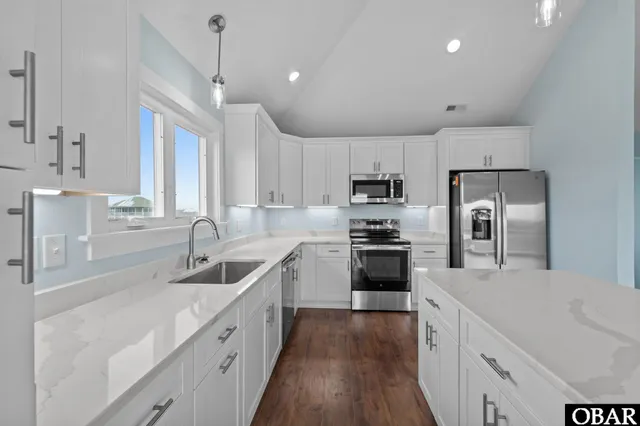 $999,999 | 26210 Merrimac Lane, Salvo, NC 27968