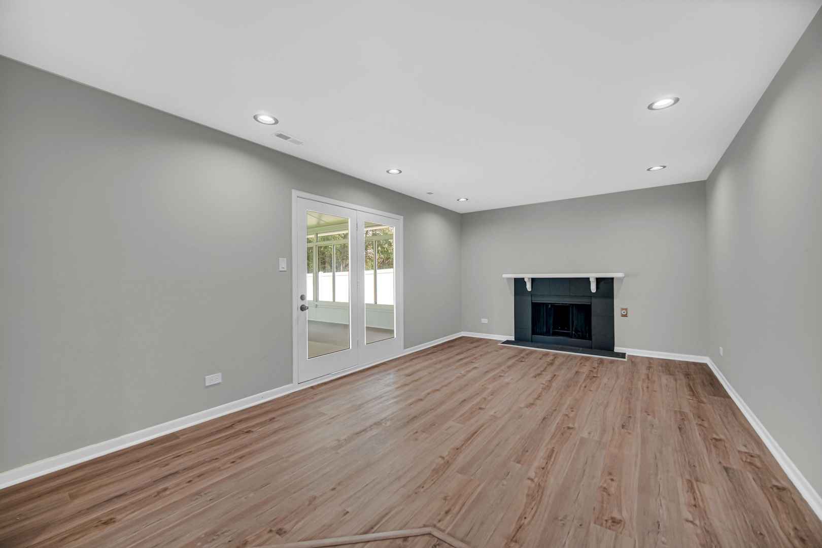 448 Highland Road Matteson, IL 60443 - Photo 8 of 27 Gallery Image 8