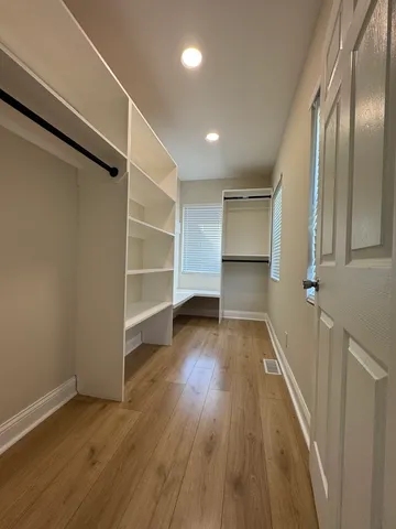 $329,900 | 395 Surrey Lane, Crete, IL 60417