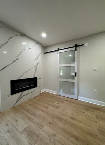 $329,900 | 395 Surrey Lane, Crete, IL 60417