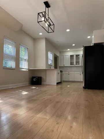 $329,900 | 395 Surrey Lane, Crete, IL 60417