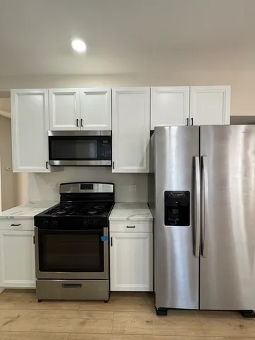 $329,900 | 395 Surrey Lane, Crete, IL 60417