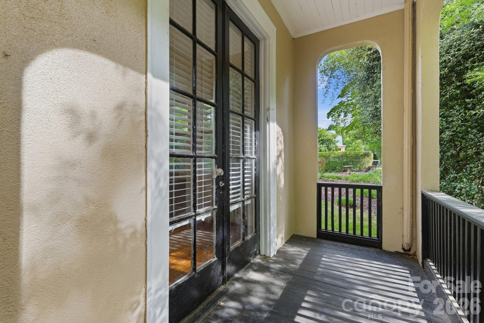 916 Bromley Road Charlotte, NC 28207 - Photo 18 of 45