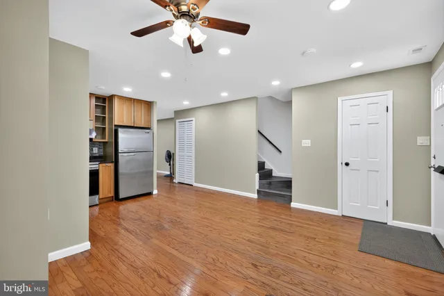 $2,850 | 680 Azalea Drive, Rockville, MD 20850