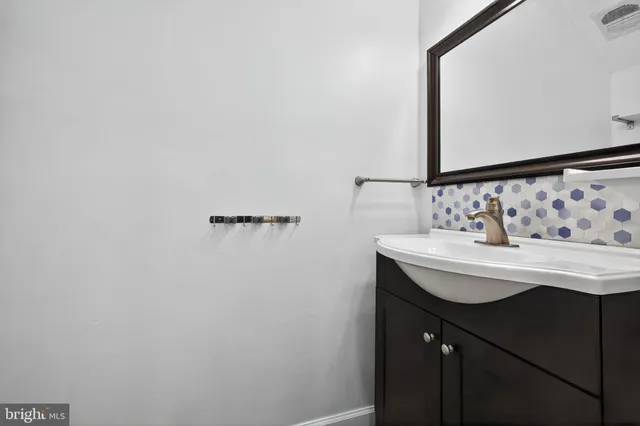 $2,850 | 680 Azalea Drive, Rockville, MD 20850