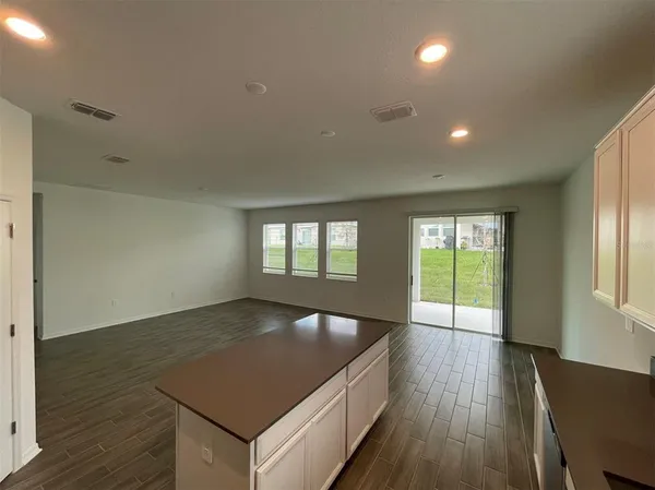 $2,100 | 660 Tanaro Lane, Haines City, FL 33844