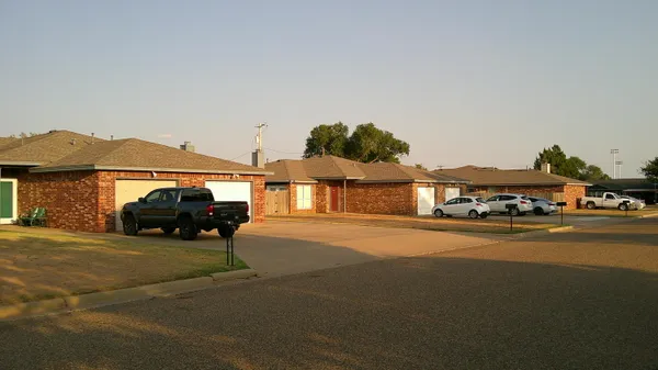 $875,000 | 1304 Avenue F, Shallowater, TX 79363