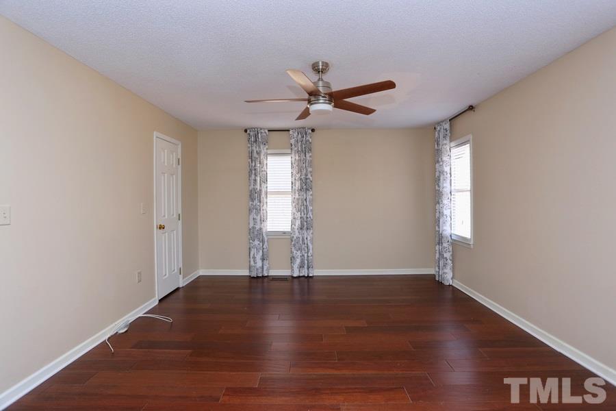 7224 Roberts Road Cary, NC 27519 - Photo 11 of 25 Gallery Image 11
