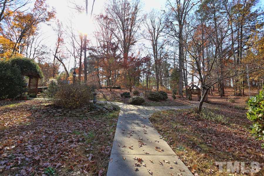 7224 Roberts Road Cary, NC 27519 - Photo 20 of 25 Gallery Image 20