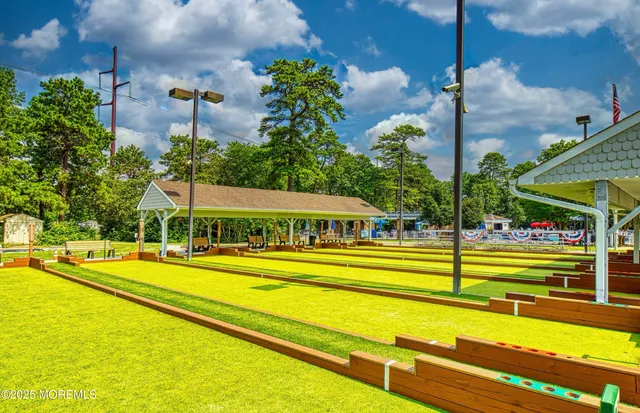 a view of a tennis court