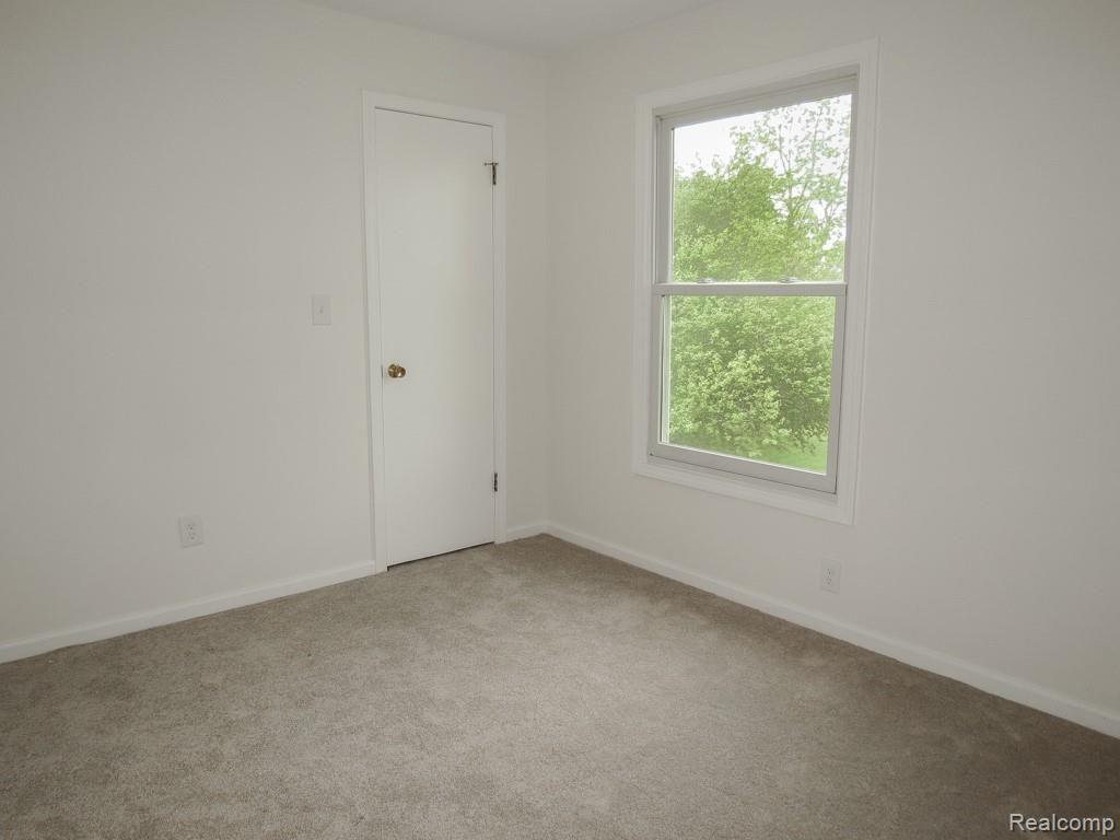 12303 Jordan Road Saline, MI 48176 - Photo 19 of 30 IMG_7556-2.jpg