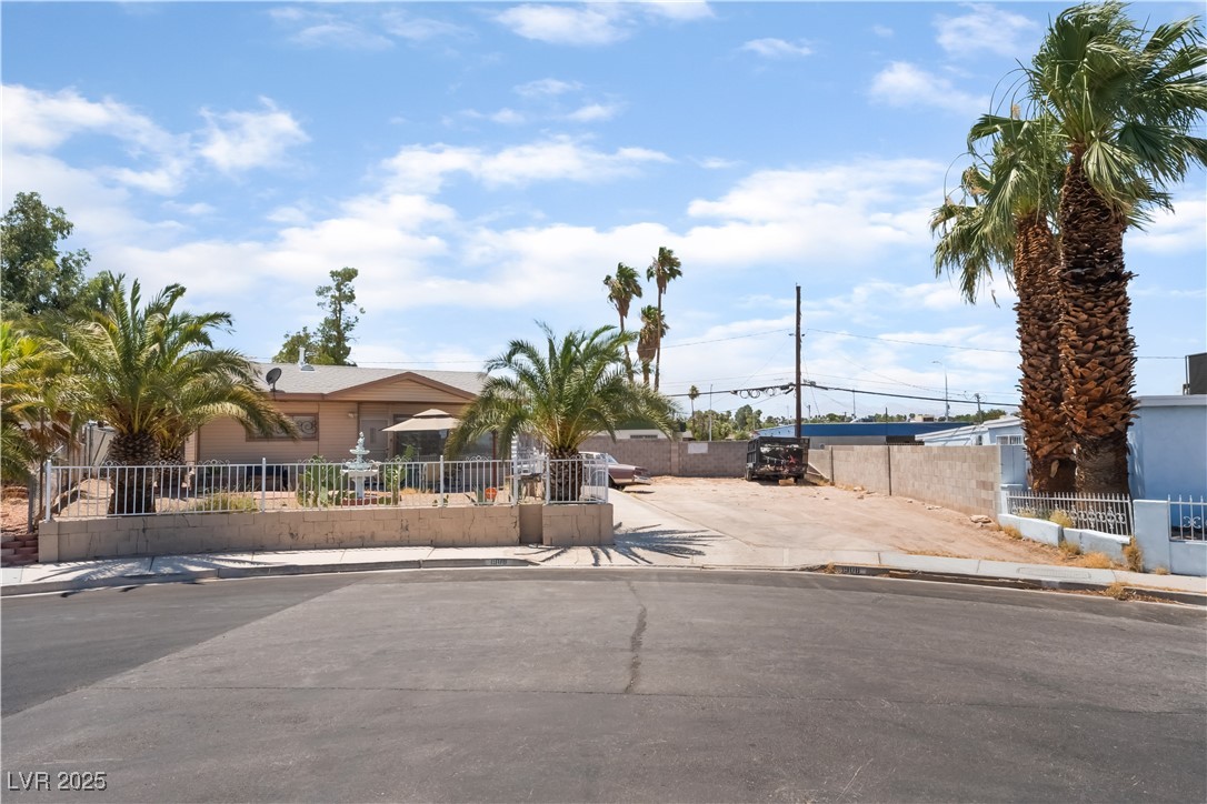 1908 Ardmore Street Las Vegas, NV 89104 - Photo 1 of 29 View of front of home