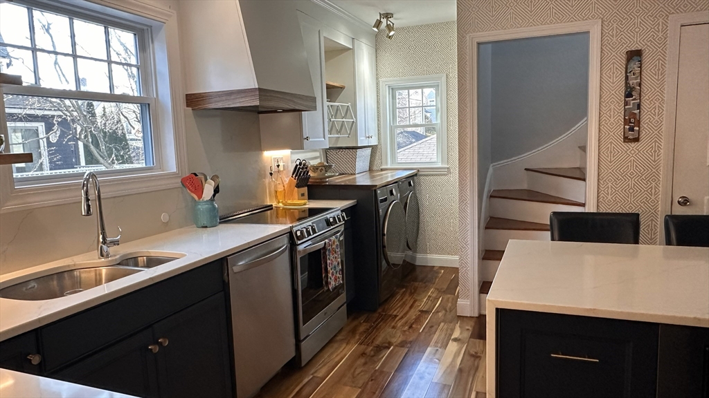 40 Andrew Road Swampscott, MA 01907 - Photo 9 of 23