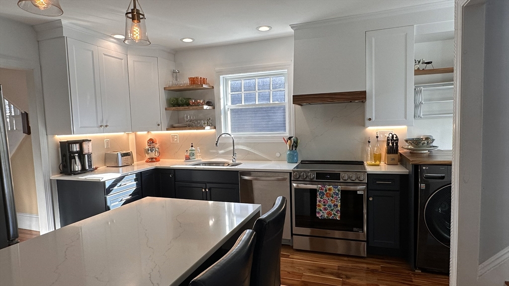 40 Andrew Road Swampscott, MA 01907 - Photo 10 of 23