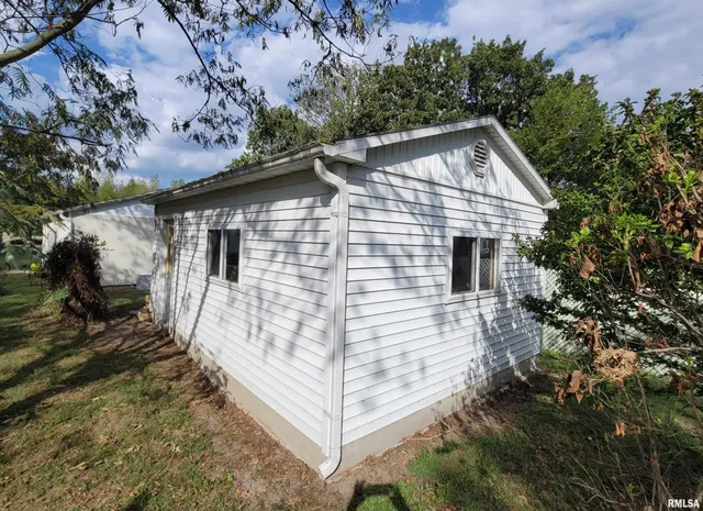 $95,000 | 405 St Clair Street, Odin, IL 62870