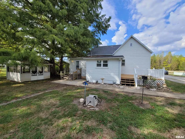 $95,000 | 405 St Clair Street, Odin, IL 62870