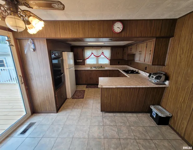 $95,000 | 405 St Clair Street, Odin, IL 62870