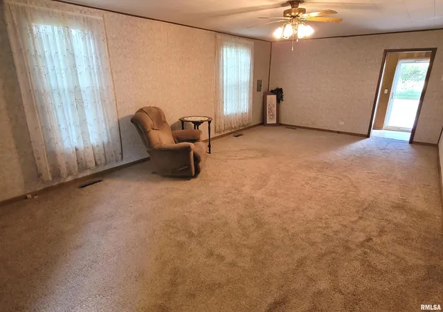 $95,000 | 405 St Clair Street, Odin, IL 62870