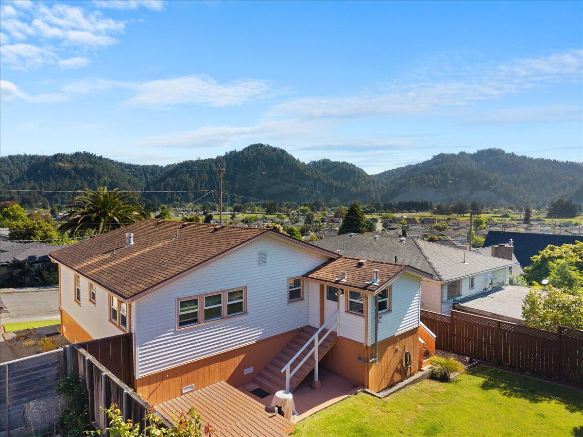 275 Douglas Street Rio Dell, CA 95562 - Photo 1 of 3 Gallery Image 1