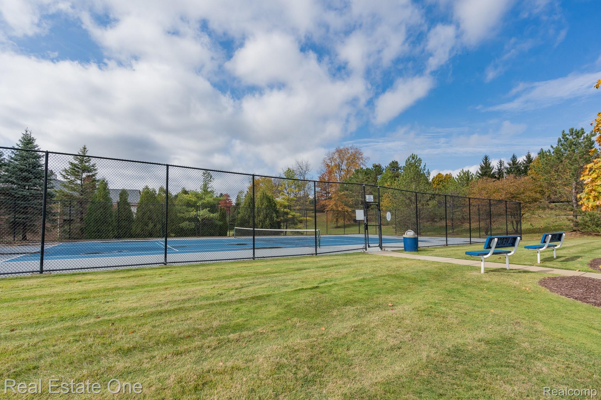3491 Tremonte Circle Rochester, MI 48306 - Photo 39 of 42 View of tennis court
