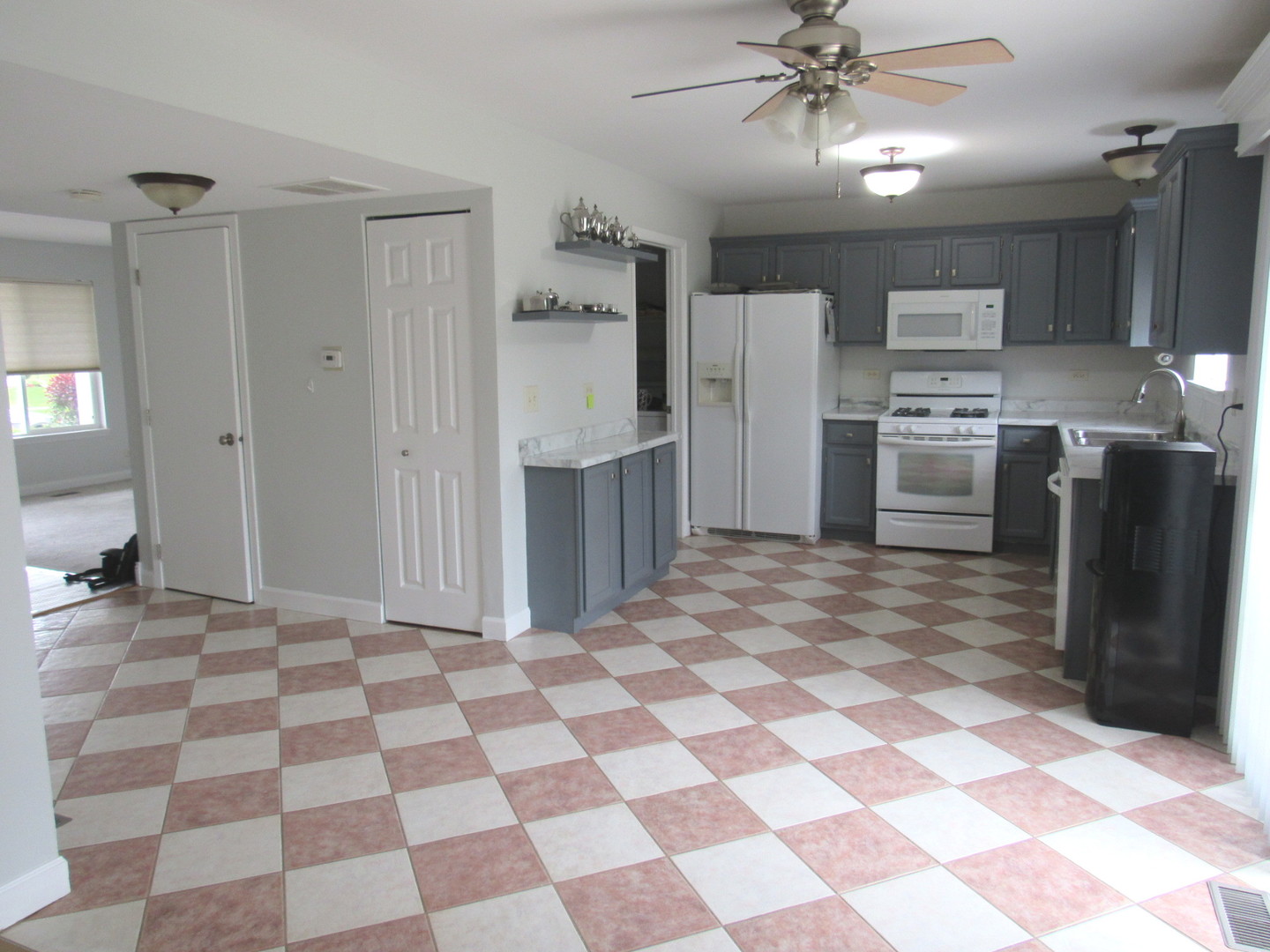 1418 Ridge Road South Elgin, IL 60177 - Photo 8 of 36