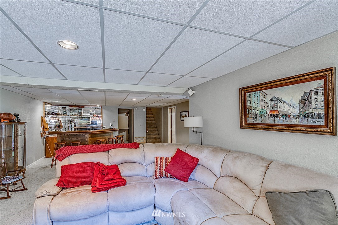 14706 167th Place Southeast Renton, WA 98059 - Photo 15 of 25 Gallery Image 15