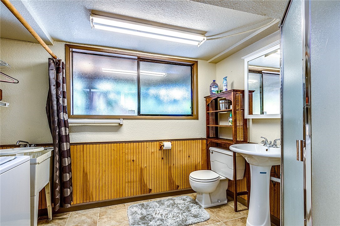 14706 167th Place Southeast Renton, WA 98059 - Photo 16 of 25 Gallery Image 16