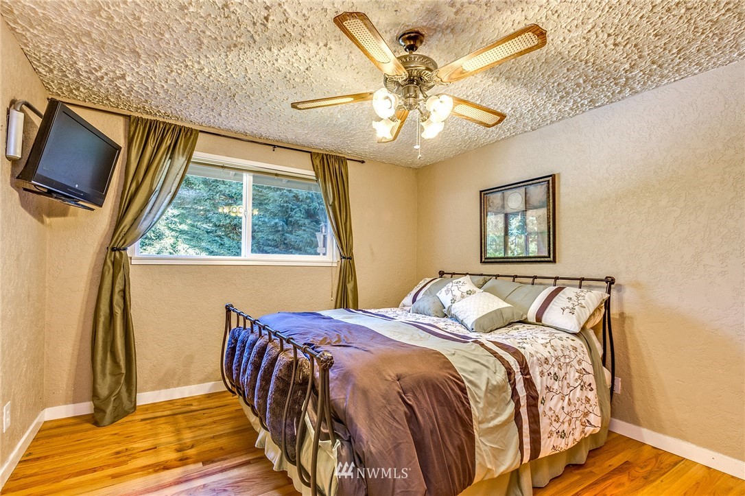 14706 167th Place Southeast Renton, WA 98059 - Photo 9 of 25 Gallery Image 9